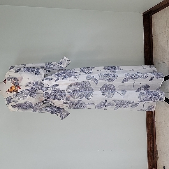 Lovestitch tropical blue and white maxi dress in size small. - Picture 2 of 10